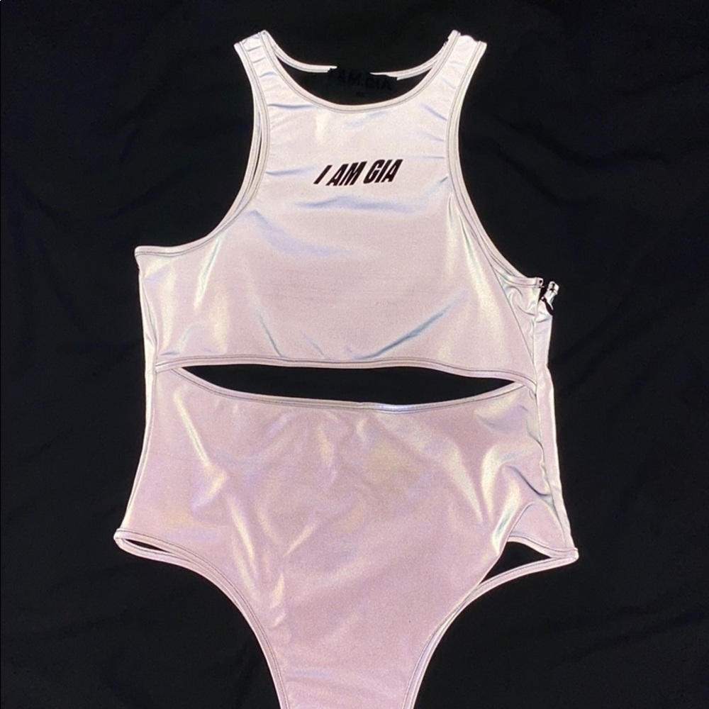 Reflective IAMGIA bodysuit + BACKPACK